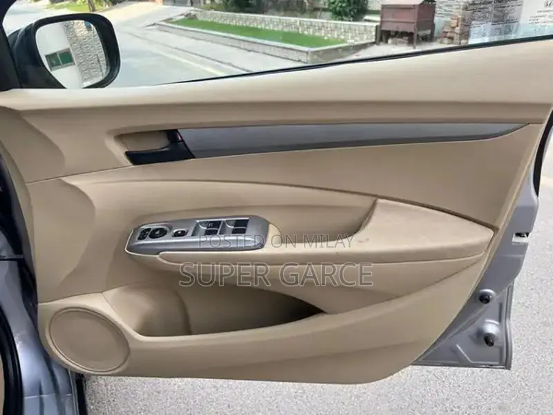 Honda City I-Vtec 1.3 Prosmetic Sedan