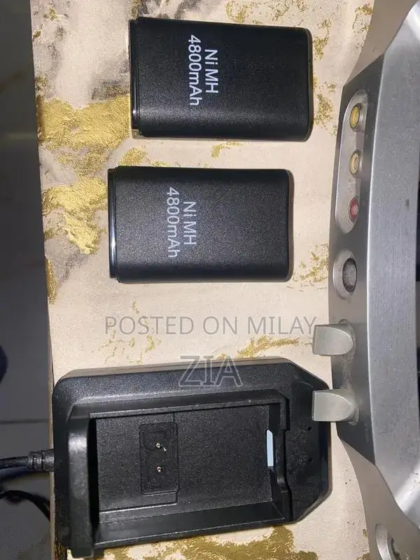 Xbox 360 250GB Console Bundle with Kinect and Controllers