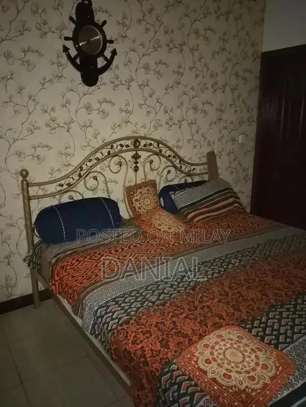 Iron Bed Frame and Dresser Set - Classic Bedroom Furniture