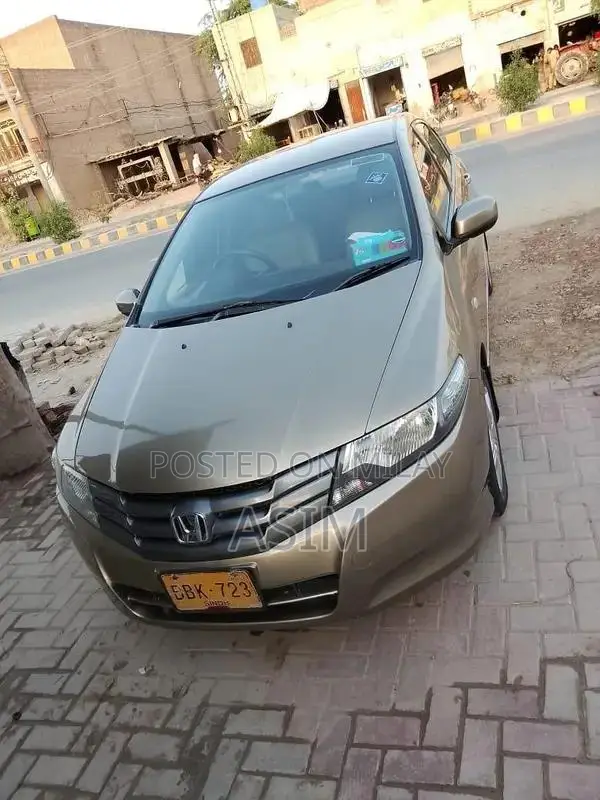 Honda City 2014 Sedan - Pristine Condition Low Mileage