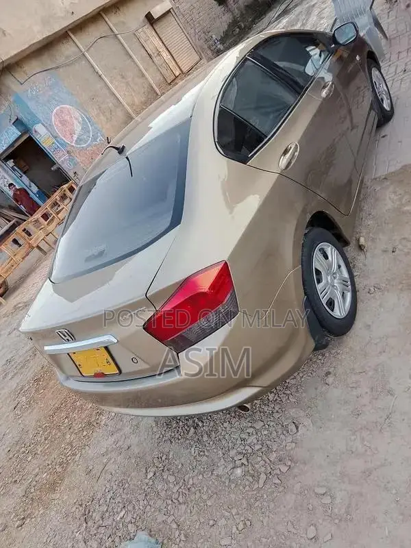 Honda City 2014 Sedan - Pristine Condition Low Mileage