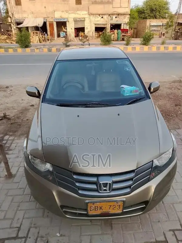 Honda City 2014 Sedan - Pristine Condition Low Mileage