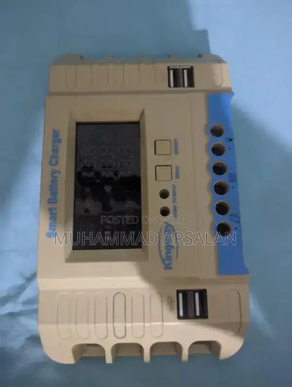 Kingway 12/24V 30A PWM Solar Battery Charger Smart Charging