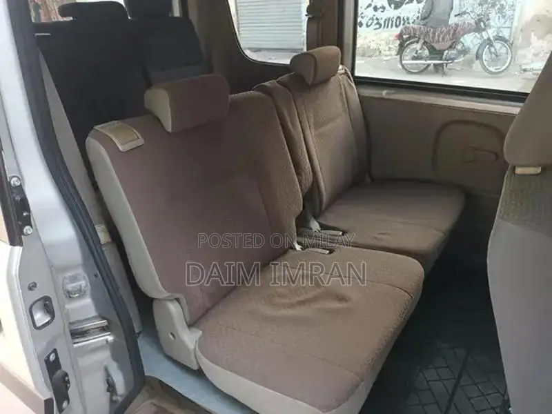 Nissan Clipper Compact Van - Well-Maintained Imported Vehicle