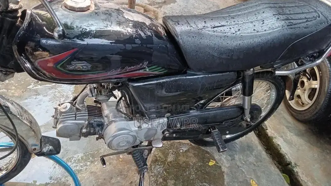 Honda 70cc Motorcycle - Latest Model