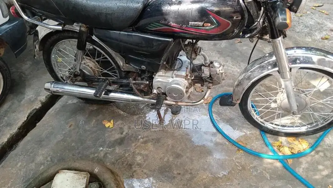 Honda 70cc Motorcycle - Latest Model