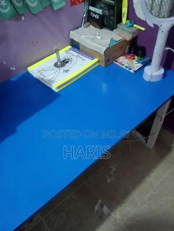 Glossy Long Heavy Iron Leg Study Table