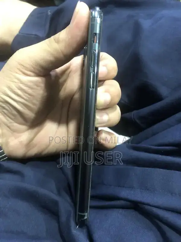 Apple iPhone 11 Pro Max 64GB PTA Approved Smartphone