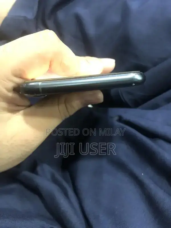 Apple iPhone 11 Pro Max 64GB PTA Approved Smartphone