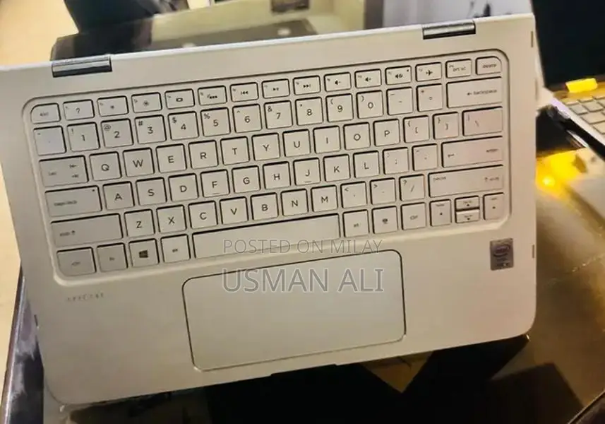 HP Spectre Laptop Core i5 5th Gen 8GB RAM 256GB SSD