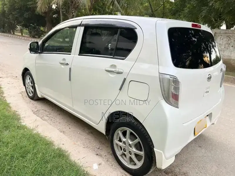 Daihatsu Mira G Full Option Compact Sedan