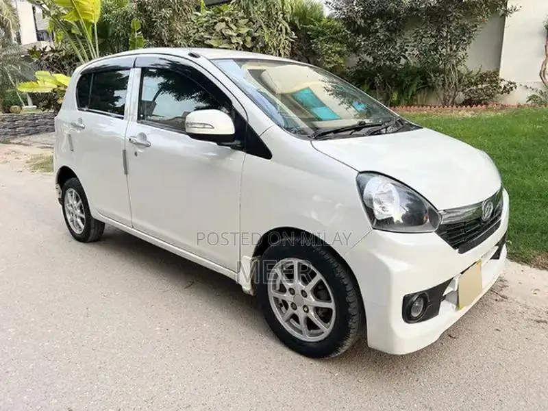 Daihatsu Mira G Full Option Compact Sedan