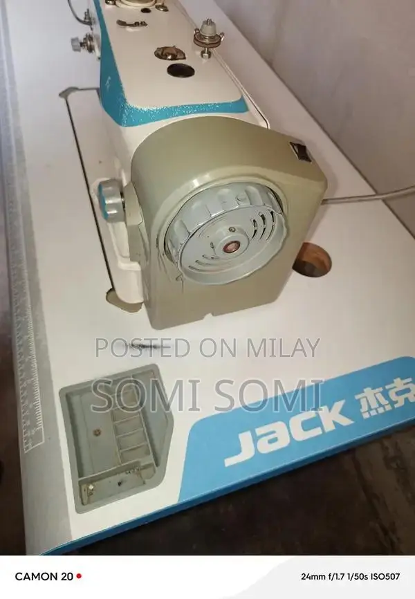 Sewing Machine F4 Model for Home and Professional Use