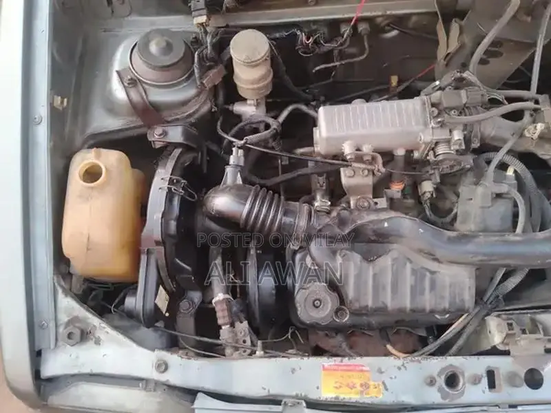 Suzuki Mehran VXR 14/15 Compact Sedan