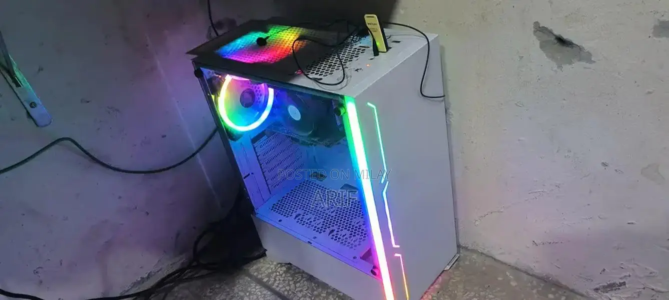 High-Performance Gaming Desktop PC with Mechanical Keyboard