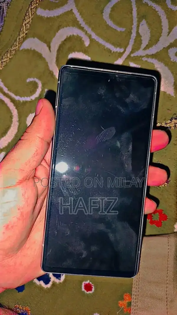 Google Pixel 7A Mid-Range Smartphone with Advanced Camera