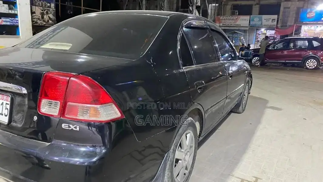 Honda Civic EXi 2006 Sedan with Advanced Features
