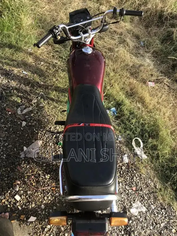 Honda CD-70 Motorcycle 2022 Red Edition