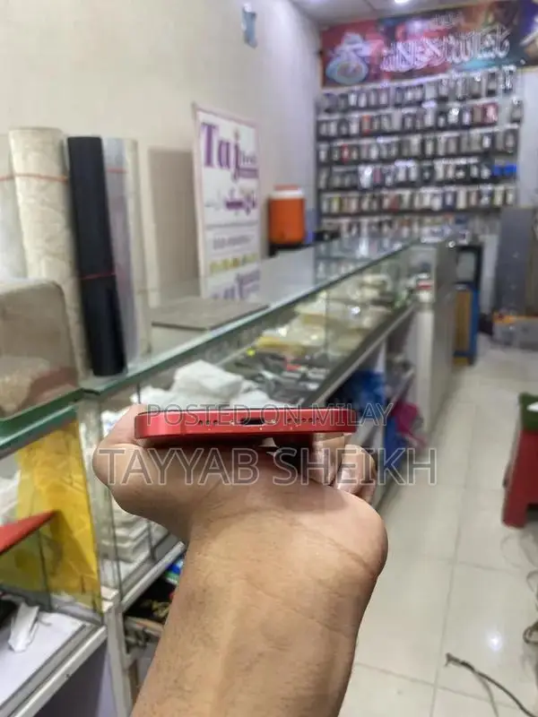 Apple iPhone 12 64GB Smartphone with Good Battery Health