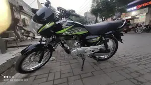 Honda 125cc Deluxe Motorcycle