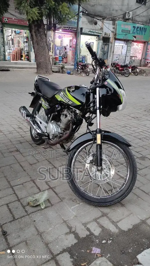 Honda 125cc Deluxe Motorcycle