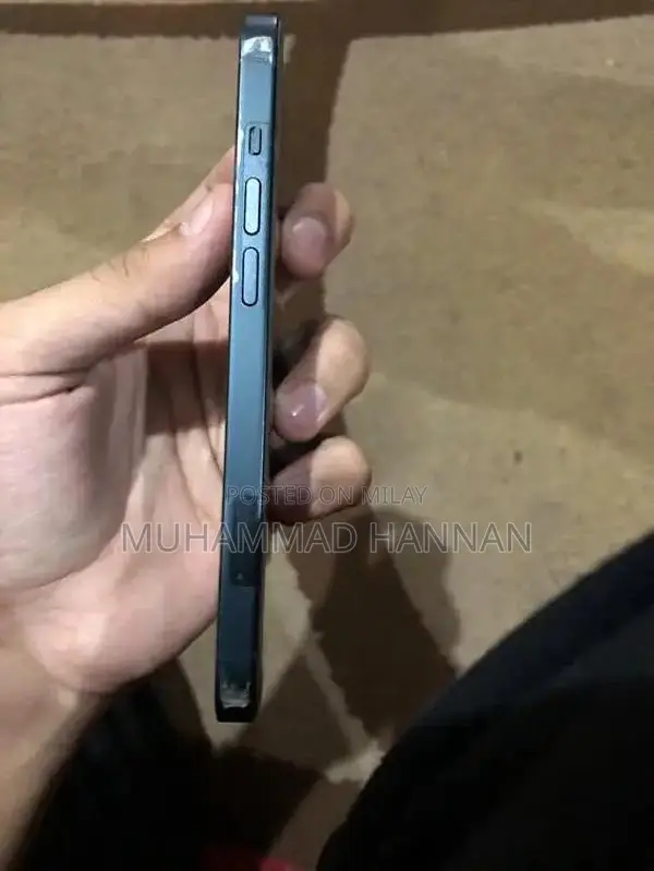 Apple iPhone 13 Smartphone Unlocked Non-PTA Model