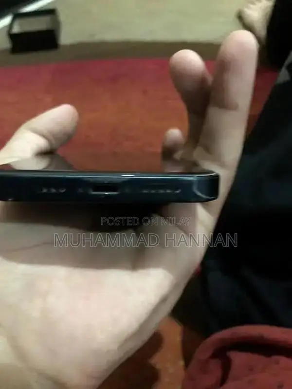 Apple iPhone 13 Smartphone Unlocked Non-PTA Model