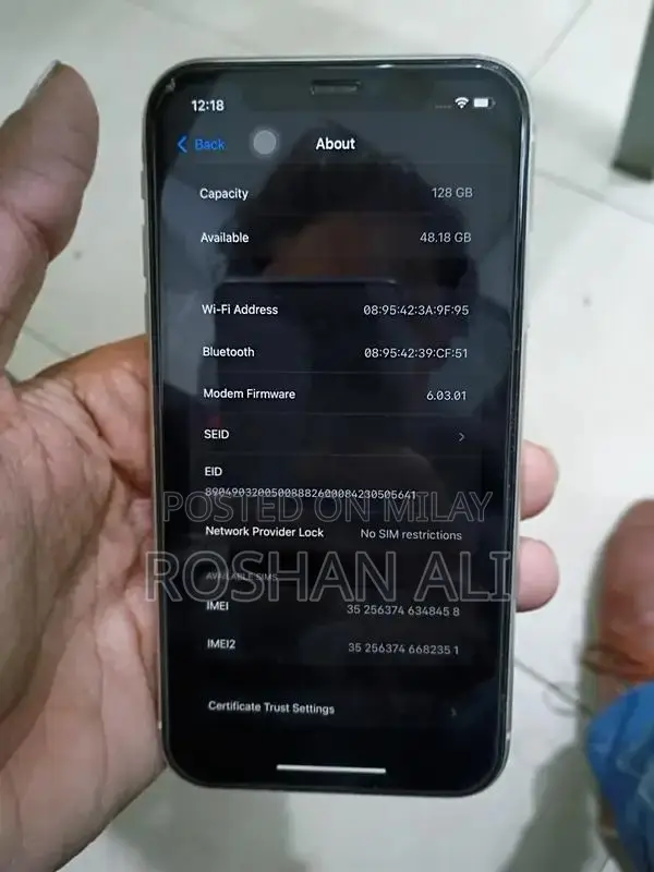 Apple iPhone 11 Unlocked Smartphone White 128GB