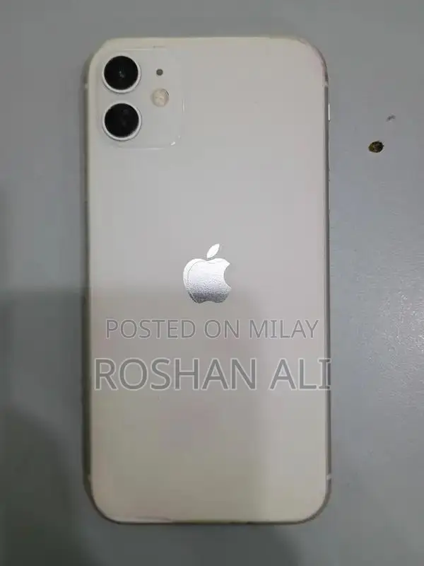 Apple iPhone 11 Unlocked Smartphone White 128GB