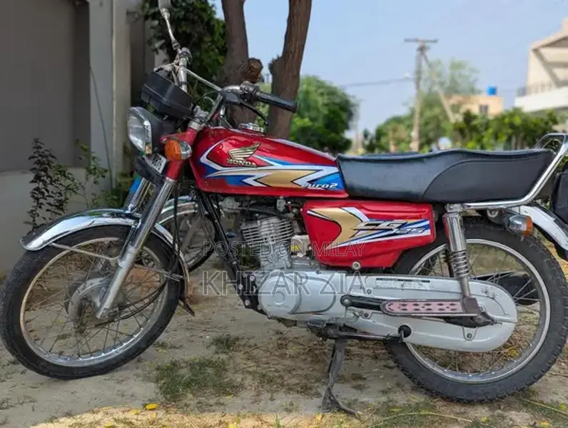 Honda 125cc Motorcycle - 2020 Model in Great Condition