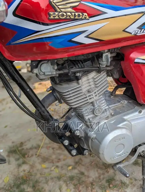 Honda 125cc Motorcycle - 2020 Model in Great Condition