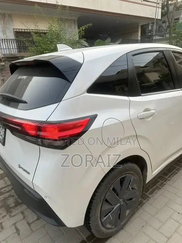 Nissan Note E-Power X Compact Hybrid Hatchback