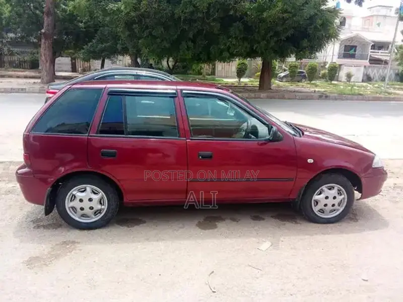 Cultus VXR Compact Hatchback with Power Windows