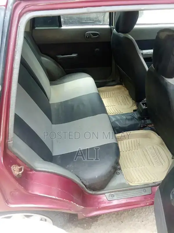 Cultus VXR Compact Hatchback with Power Windows