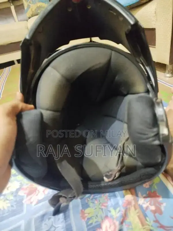 DOT Certified Flipup Motorcycle Helmet - Versatile Full-Face Design