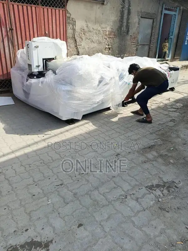 3000W CNC Fiber Laser Metal Cutting Machine Industrial Grade