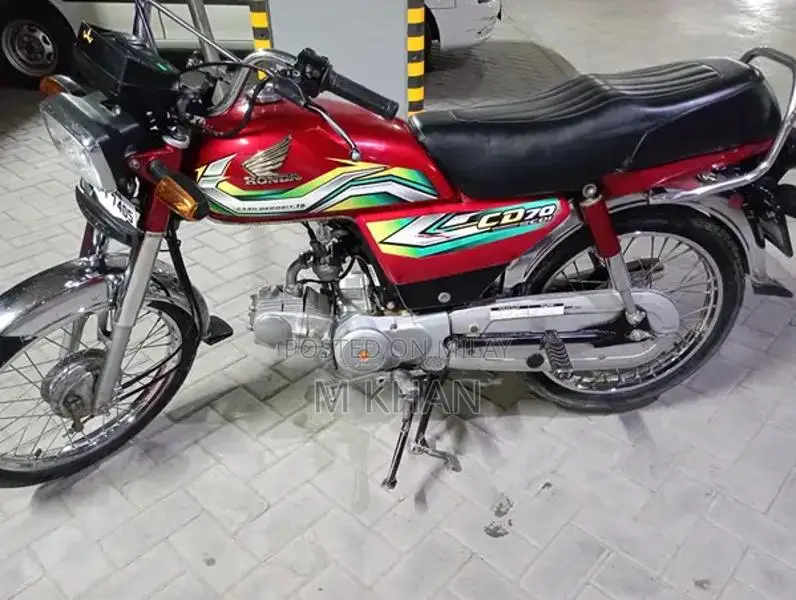 Honda CD 70 Motorcycle - Low Mileage New Condition Bike