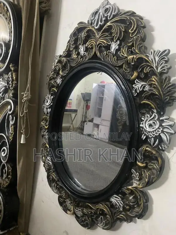 Wooden Bedroom Set with King Size Bed and 4-Door Cupboard