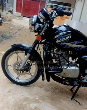 Suzuki GS 150 SE Motorcycle - Premium Condition