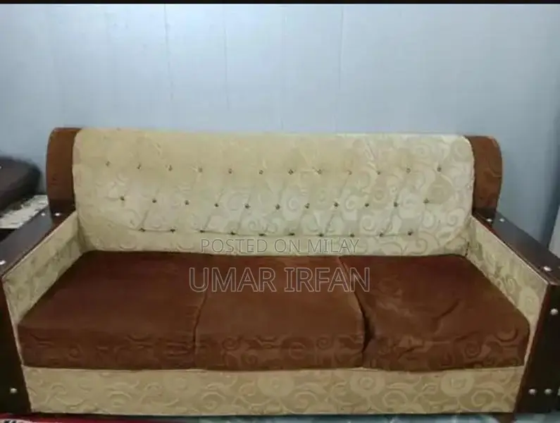3-2-1 Sitter Seating Furniture Piece in Good Condition