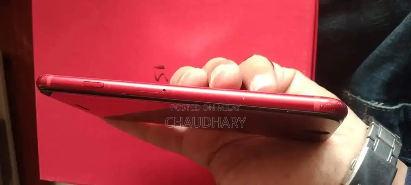 Apple iPhone 8 Smartphone - 256GB Storage with Battery Replacement