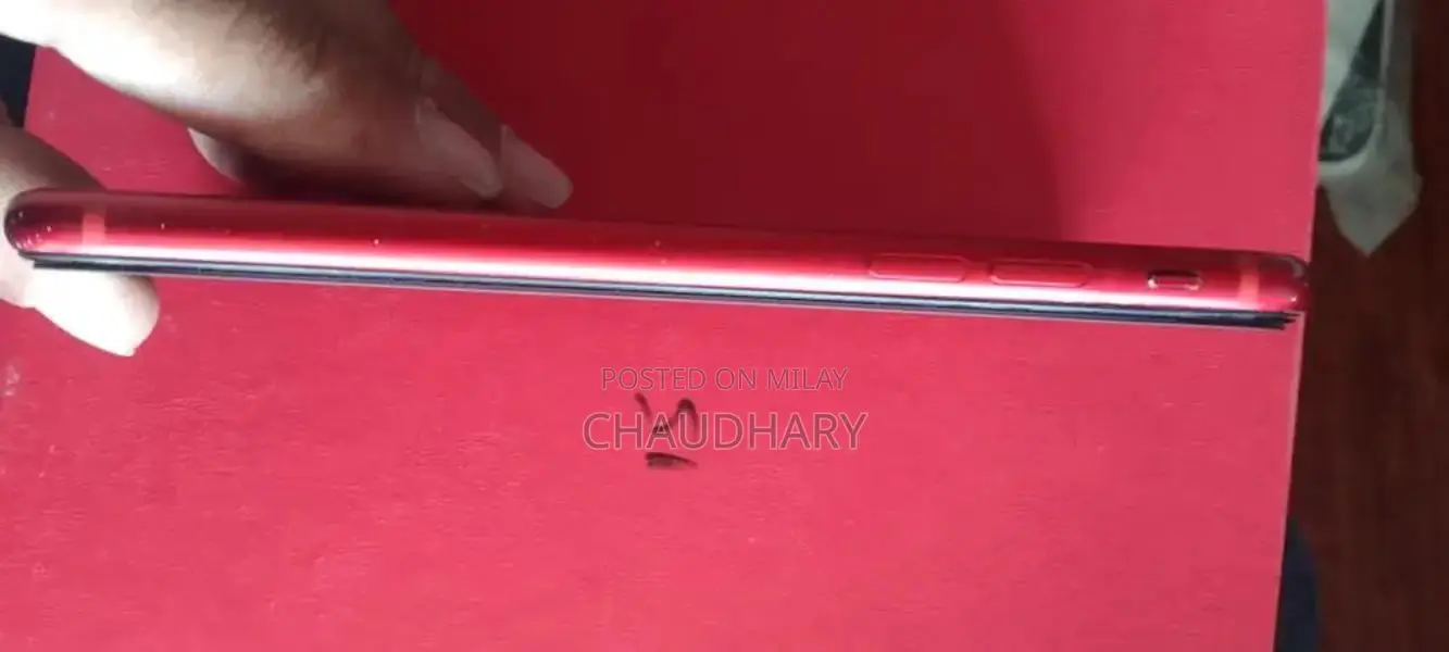 Apple iPhone 8 Smartphone - 256GB Storage with Battery Replacement