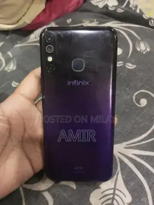 Infinix Hot 8 Smartphone 4GB RAM 64GB Storage