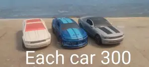 Photo - Hot Wheels Metal Toy Cars Collection - Small Vehicle Set