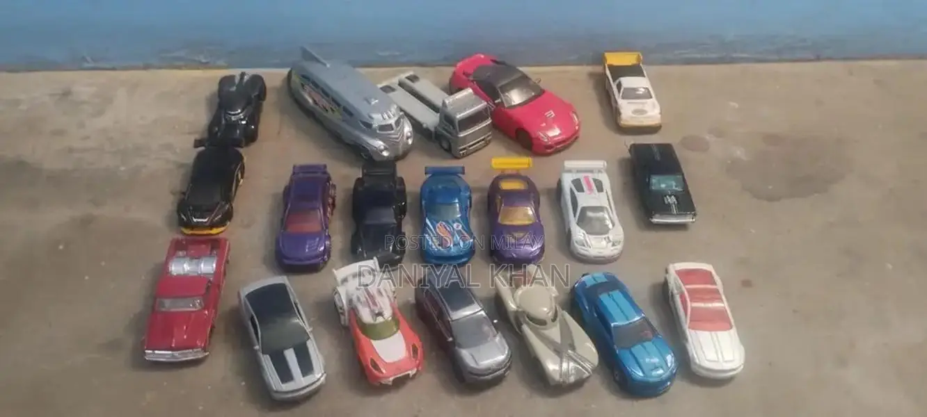 Hot Wheels Metal Toy Cars Collection - Small Vehicle Set
