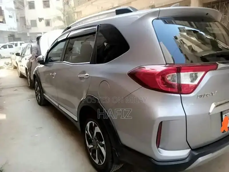 Honda BR-V S I-VTEC Automatic SUV