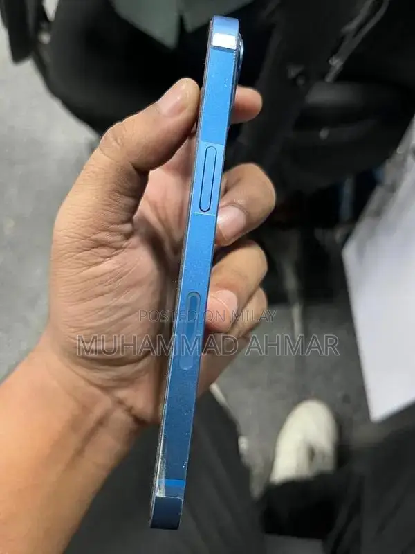 Apple iPhone 13 - 128GB Smartphone with Excellent Condition