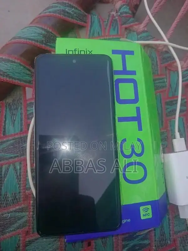 Infinix Hot 30 Smartphone 8GB RAM 128GB Storage