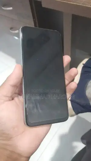 Huawei Y9s Smartphone with Large Storage and Gaming Performance