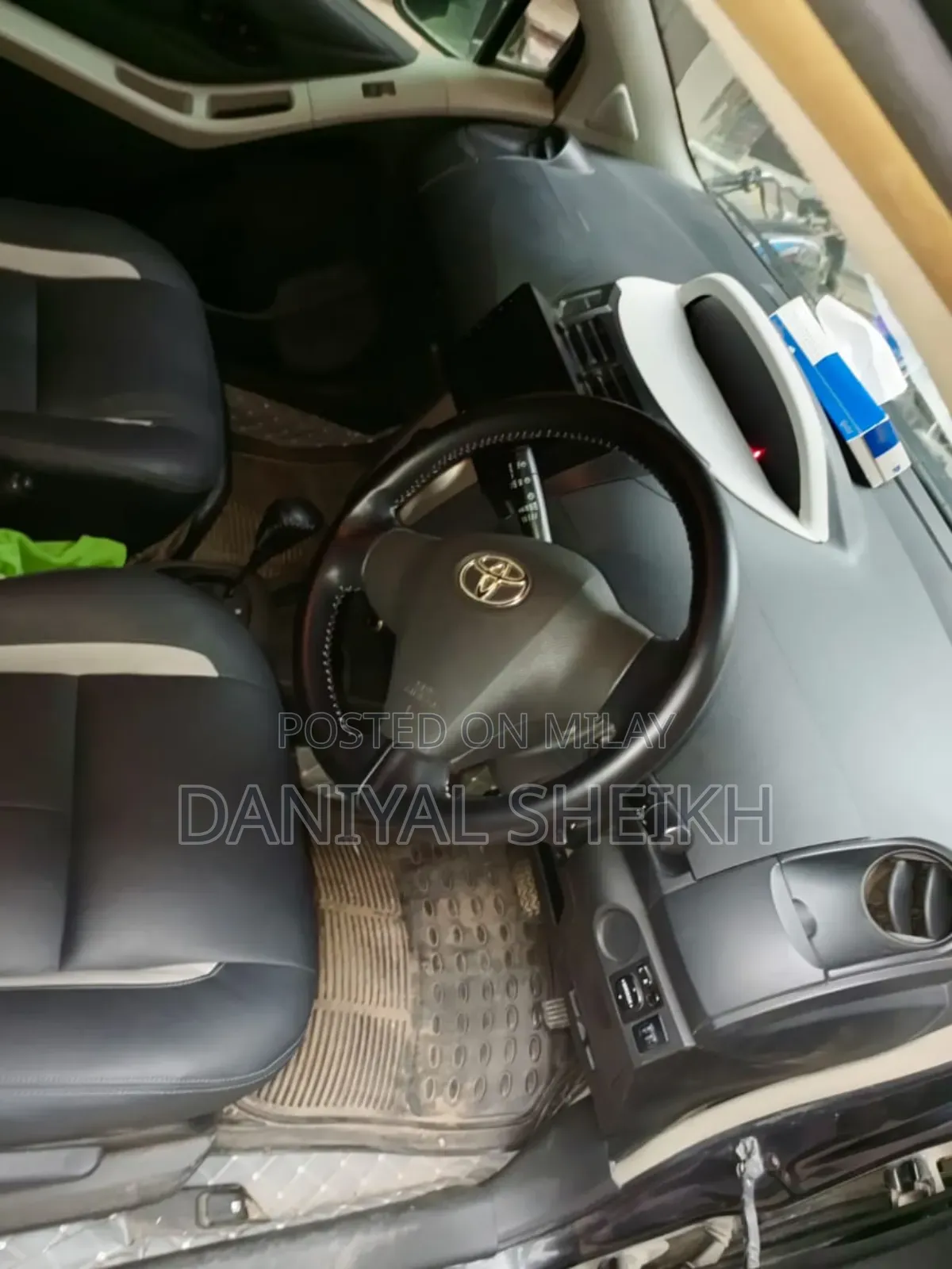 Toyota Vitz 2008 Black